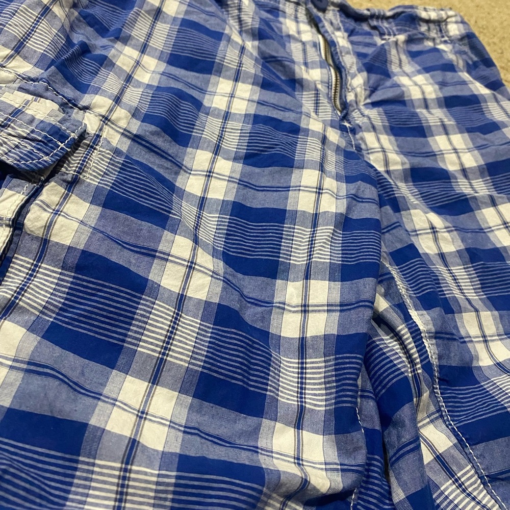 Urban Pipeline Blue and White Plaid Men's Shorts- 36 - Picture 2 of 3